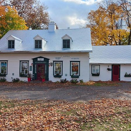 Auberge Les Blancs Moutons Saint-Laurent-de-l'ile d'Orleans Bagian luar foto